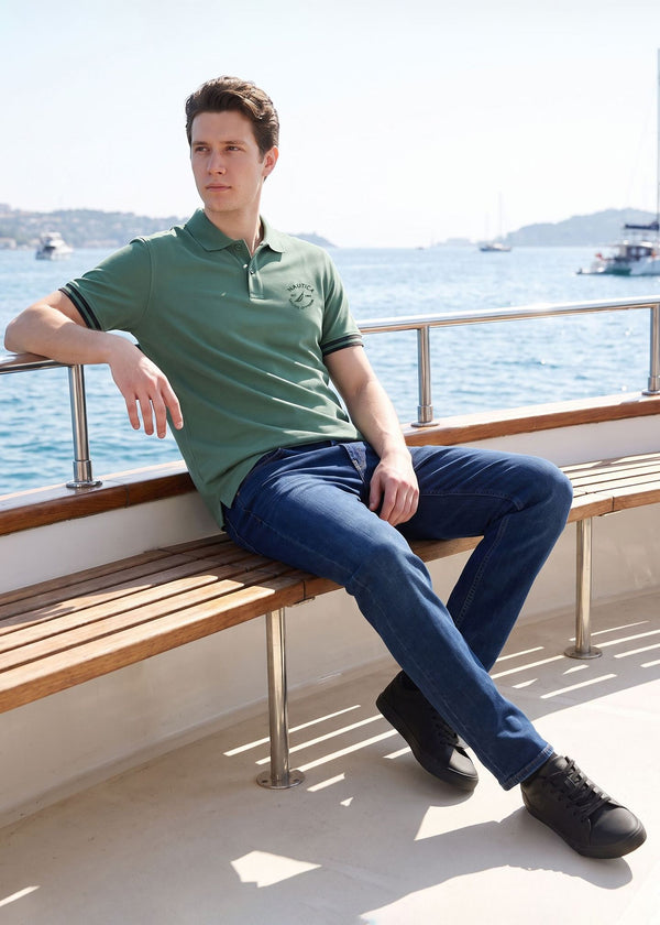 Men's Signature Crest Polo